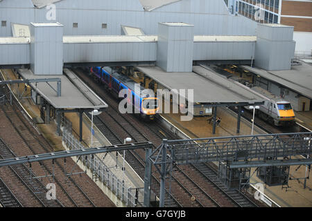 Leeds-Zug-Bahnhof-Lager Stockfoto