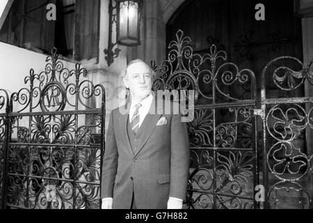 Lord Justice Taylor, 58, der die gerichtliche Untersuchung der Hillsborough-Fußballkatastrophe vor den Royal Courts of Justice in The Strand, London, leitet. Stockfoto