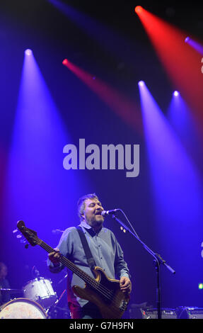 Xfm Winter Wonderland - Manchester. Jimi Goodwin tritt im Winter Wonderland 2014 von XFM im O2 Apollo Manchester auf. Stockfoto