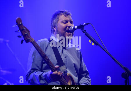 Jimi Goodwin tritt im Winter Wonderland 2014 von XFM im O2 Apollo Manchester auf. Stockfoto