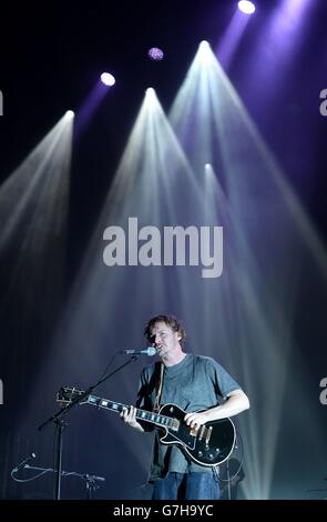 Ben Howard tritt im Winter Wonderland 2014 von XFM im O2 Apollo Manchester auf. Stockfoto