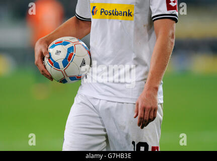 Die Gladbacher Spieler Fußball unter dem Arm, deutschen Fußball-Bundesliga, VfL Borussia Mönchengladbach vs. SV Werder Bremen Stockfoto