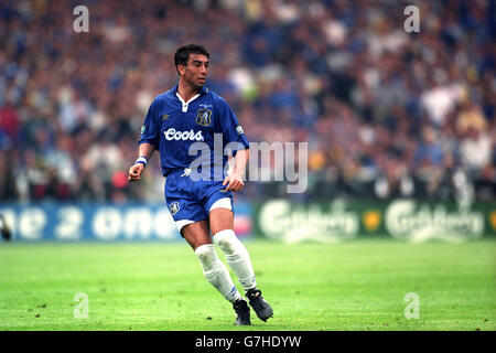 Fußball - Littlewoods FA Cup - Finale - Chelsea gegen Middlesbrough - Wembley Stadium. Roberto Di Matteo von Chelsea. Stockfoto