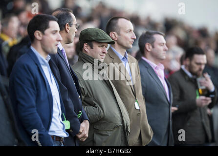 Pferderennen Sie - Prickeln Creek Freitag - Sandown Park Stockfoto