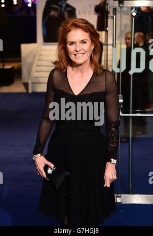 Sarah Ferguson bei der britischen Premiere von The Theory of Everything am Odeon Leicester Square in London. Stockfoto