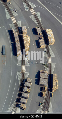 Luftaufnahme, IKEA Logistikzentrum Ellingshausen mit LKW Parkplatz, just-in-Time-Logistik, Logistik, Dortmund, Ruhrgebiet, Stockfoto