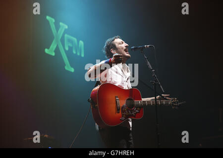 Frank Carter spielt live im XFM Winter Wonderland an der O2 Academy in Brixton, London. DRÜCKEN Sie VERBANDSFOTO. Bilddatum: Mittwoch, 17. Dezember 2014. Siehe PA Story SHOWBIZ XFM. Bildnachweis sollte lauten: Jonathan Brady / PA Wire Stockfoto