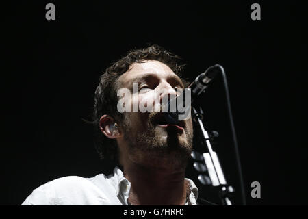 Frank Carter spielt live im XFM Winter Wonderland an der O2 Academy in Brixton, London. DRÜCKEN Sie VERBANDSFOTO. Bilddatum: Mittwoch, 17. Dezember 2014. Siehe PA Story SHOWBIZ XFM. Bildnachweis sollte lauten: Jonathan Brady / PA Wire Stockfoto