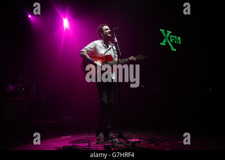 Frank Carter spielt live im XFM Winter Wonderland an der O2 Academy in Brixton, London. DRÜCKEN Sie VERBANDSFOTO. Bilddatum: Mittwoch, 17. Dezember 2014. Siehe PA Story SHOWBIZ XFM. Bildnachweis sollte lauten: Jonathan Brady / PA Wire Stockfoto