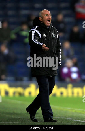 Fußball - FA Cup - Dritte Runde - West Bromwich Albion gegen Gateshead - The Hawthorns. West Bromwich Albion-Manager Tony Pulis staut beim Spiel der dritten Runde des FA Cup auf den Hawthorns in West Bromwich aus der Touchline. Stockfoto
