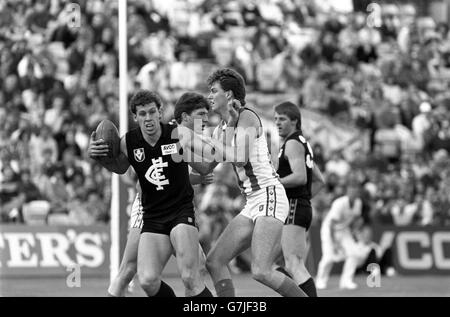 Australian Rules Football - Carlton V Melbourne - das Oval Stockfoto