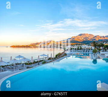 Einen herrlichen Sonnenaufgang auf Makrygialos auf der griechischen Insel Kreta. Stockfoto