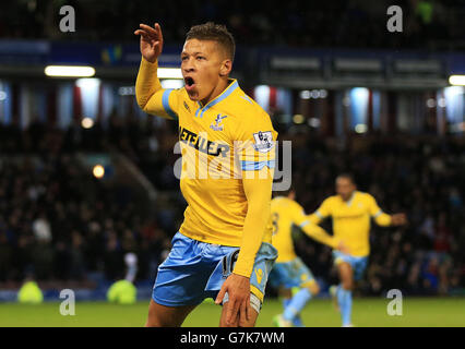 Crystal Palace Dwight Gayle feiert erzielte seine Seiten dritten Tor des Spiels während der Barclays Premier League Spiel in Turf Moor, Burnley. Stockfoto