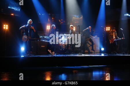 Die Graham Norton Show - London. McBusted während der Dreharbeiten zur Graham Norton Show in den London Studios im Zentrum von London. Stockfoto