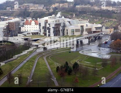 Das schottische Parlament in Edinburgh, Schottland, wie Premierminister David Cameron sagte, dass Gesetze zur Bereitstellung neuer Befugnisse für Schottland gebaut werden, um dauern und helfen, die "vereinigte Zukunft" des Vereinigten Königreichs zu sichern. Stockfoto