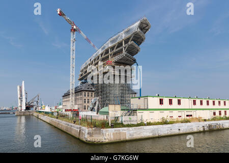 Baustelle des modernen neuen Hafenbüros in den Hafen von Antwerpen, Belgien Stockfoto