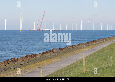 Baustelle neue Offshore-Windpark in der Nähe der holländischen Küste Stockfoto