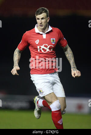 Fußball - FA Cup - Dritte Runde - Replay - Bristol City gegen Doncaster Rovers - Ashton Gate. Aden Flint von Bristol City Stockfoto