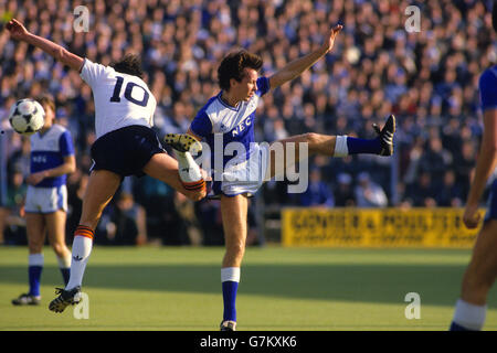 Fußball - FA Cup - Sechste Runde - Luton Town / Everton - Kenilworth Road. Trevor Steven, Everton. Stockfoto