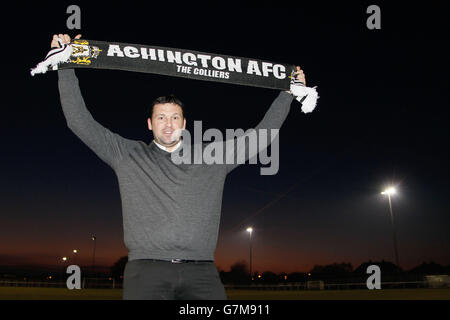 Ashington FC Manager Steve Harmiston vor dem Ebac Northern League, Division One Spiel im Ashington Community Football Club, Northumberland. Stockfoto