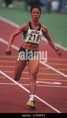 Leichtathletik - 6. IAAF Hallenweltmeisterschaft. Chioma Ajunwa, Nigeria - 60 m große Damen Stockfoto