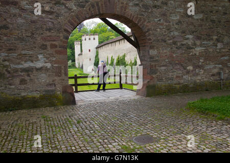 Der einzige verbleibende Teil der alten Stadtmauer, die einst Basel umgeben St. Alban-Tor-Viertel der Stadt entnehmen. Stockfoto