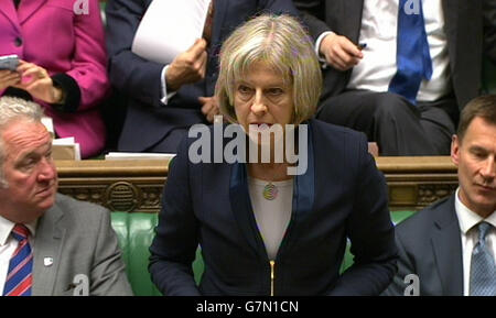 Innenministerin Theresa May kündigt neuen Vorsitzenden für Ermittlungen gegen Kindesmissbrauch an der neuseeländische Oberrichter Richter Lowell Goddard im Unterhaus in London. Stockfoto