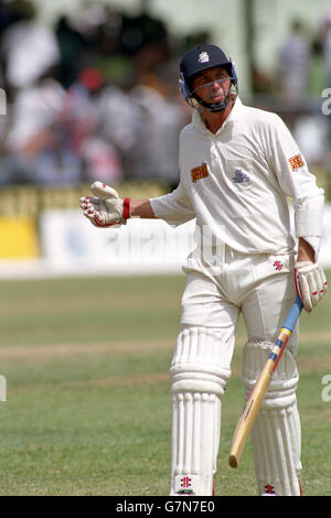 Cricket - die Wisden Trophy - Vierter Test - Westindien gegen England - Vierter Tag. Michael Atherton, England Stockfoto