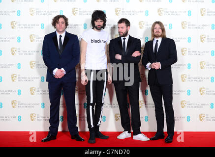 (Von links nach rechts) Ian Matthews, Sergio Pizzorno, Tom Meighan und Chris Edwards von Kasabian bei den EE British Academy Film Awards im Royal Opera House, Bow Street in London. DRÜCKEN Sie VERBANDSFOTO. Bilddatum: Sonntag, 8. Februar 2015. Siehe PA Geschichte SHOWBIZ BAFTA. Bildnachweis sollte lauten: Dominic Lipinski/PA Wire Stockfoto