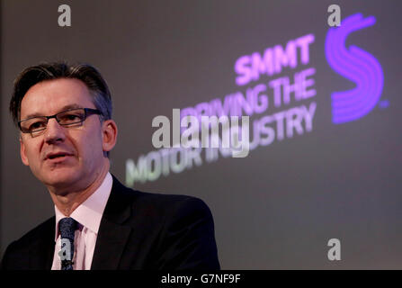 Mike Hawes, CEO von SMMT (The Society of Motor Manufacturers and Traders), bei der ersten Debatte über den Beitrag von Nutzfahrzeugen zur Verbesserung der Luftqualität in Zentral-London. Stockfoto