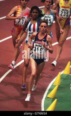 Leichtathletik - 6. IAAF Hallenweltmeisterschaft. Mary Slaney, USA - 1500m Damen Stockfoto