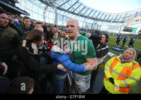 Rugby-Union - 2015 RBS Six Nations - Irland / England - Aviva Stadium Stockfoto