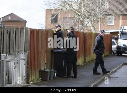 Rebecca Watts fehlt. Avon und die Polizei von Somerset suchen am Barton Court in Bristol nach der vermissten Teenagerin Rebecca Watts. Stockfoto