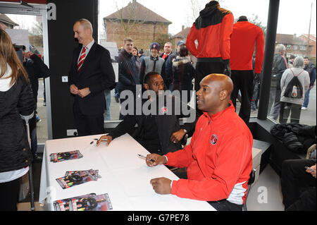 Fußball - Himmel Bet Meisterschaft - Charlton Athletic V Huddersfield Town - The Valley Stockfoto