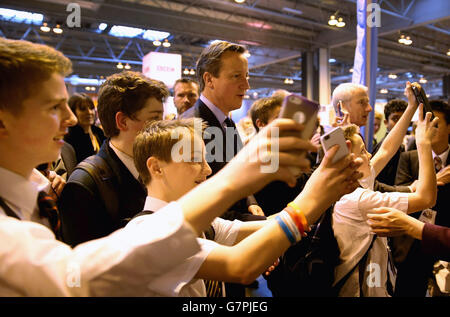 Big Bang UK junge Wissenschaftler und Ingenieure Messe Stockfoto