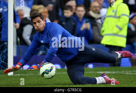 Fußball - Barclays Premier League - Everton / Newcastle United - Goodison Park. Everton-Torwart Joel Robles Stockfoto