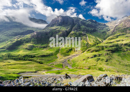 Sonnenlicht fällt auf Highlands von Schottland in Glencoe Stockfoto