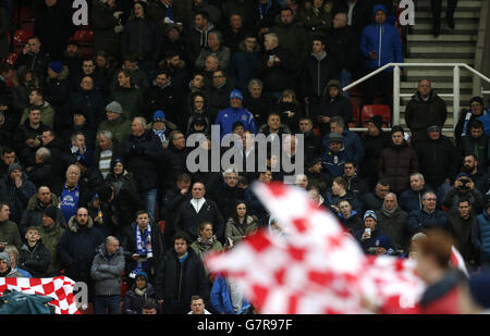 Fußball - Barclays Premier League - Stoke City / Everton - Britannia Stadium. Everton Fans in den Tribünen Stockfoto