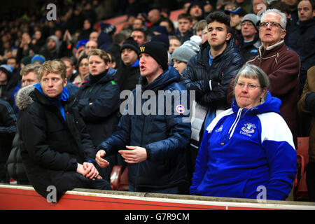 Everton-Fans in den Tribünen wurden während des Spiels der Barclays Premier League im Britannia Stadium, Stoke, niedergeschlagen. Stockfoto