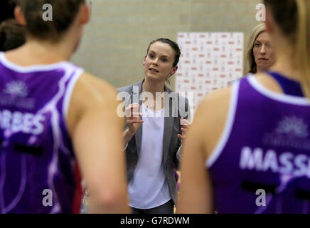 Korbball - Superleague - Loughborough Lightning V Yorkshire Jets - Sir David Wallace Sporthalle Stockfoto