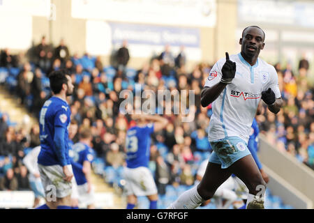 Fußball - Sky Bet League One - Chesterfield / Coventry City - Proact Stadium. Sanmi Odelusi von Coventry City feiert den zweiten Treffer seiner Seite. Stockfoto