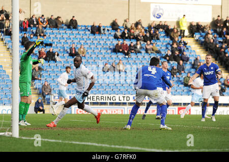 Fußball - Himmel Bet League One - Chesterfield gegen Coventry City - Proact Stadion Stockfoto