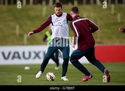 Fußball - UEFA Euro 2016 - Qualifikation - Gruppe E - England V Litauen - England Training - St Georges Park Stockfoto