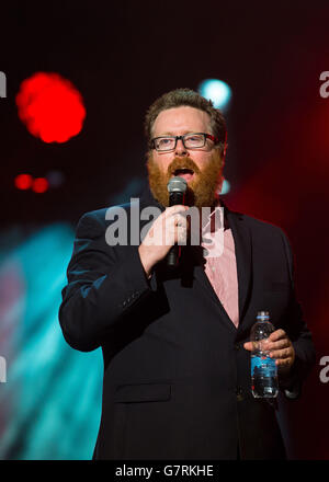 Teenage Cancer Trust Konzerte 2015 - London. Frankie Boyle tritt in der Royal Albert Hall in London auf, als Unterstützung des Teenage Cancer Trust. Stockfoto