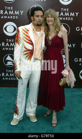 47. Grammy Awards – Staples Center – Los Angeles. Laura dern und Ben Harper. Stockfoto