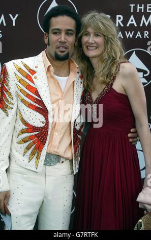 47. Grammy Awards – Staples Center – Los Angeles. Ben Harper und Laura dern. Stockfoto