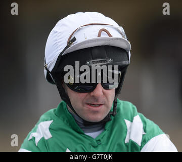 Pferderennen - Lincoln Family Fun Day - Doncaster Racecourse. Jockey Robert Winston auf der Doncaster Racecourse. Stockfoto