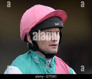 Pferderennen - Lincoln Family Fun Day - Doncaster Racecourse. Jockey Robert Havlin auf der Doncaster Racecourse. Stockfoto