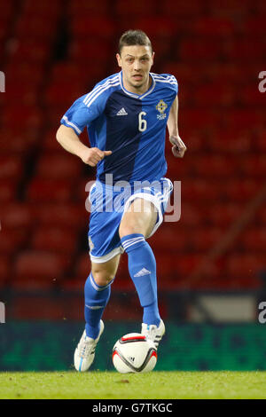 Fußball - International freundlich - Schottland / Nordirland - Hampden Park. Chris Baird aus Nordirland Stockfoto