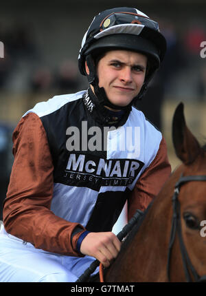 Jockey Ryan Tate auf der Doncaster Racecourse. DRÜCKEN SIE VERBANDSFOTO. Bilddatum Samstag, 28. März 2015. Siehe PA Story RACING Doncaster. Das Foto sollte lauten: Nick Potts/PA Wire. Stockfoto